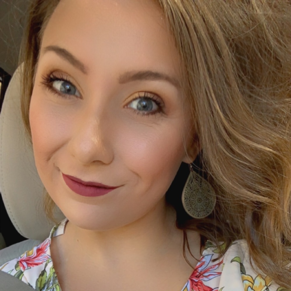 Meet your Posher, Rebecca